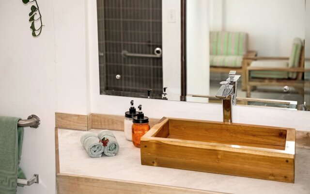 Drift Away Eco Lodge