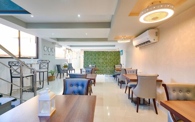 Room in Guest Room - Malecon Premium Plus