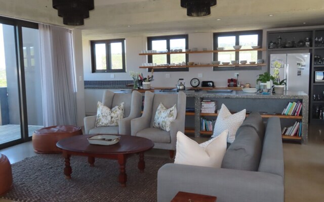 Ilanga Beach House and Studios