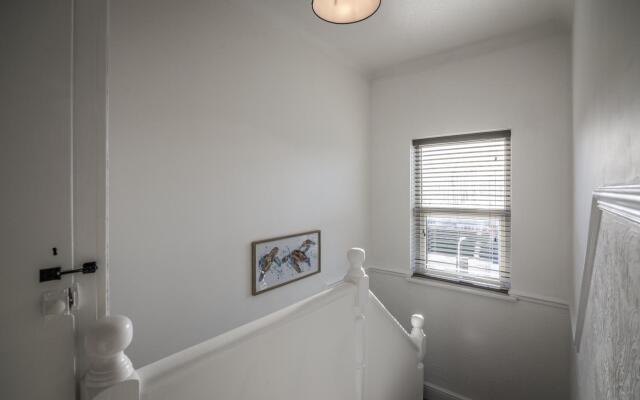 Ivydene - 3 Bedroom Holiday Home - Tenby
