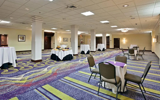 Radisson Rochester Riverside