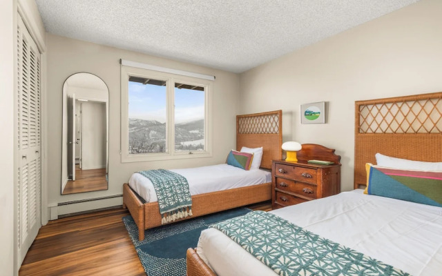 Oak Ridge Retreat by Snowmass Vacations