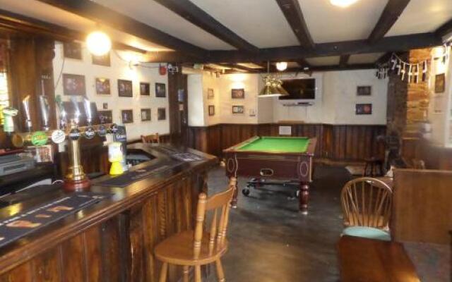 Eliot Arms