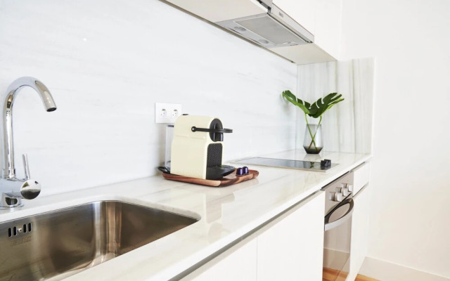 Pause Apartments