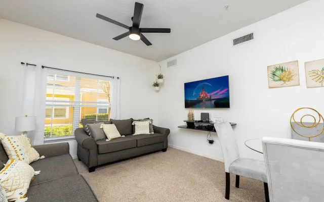 Fantastic Townhouse With a Themed Room Near Disney by Redawning