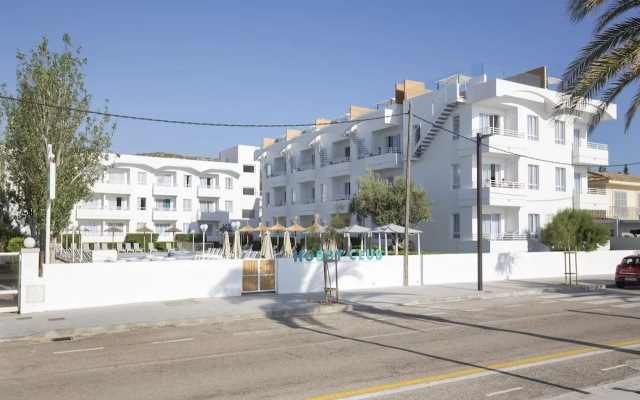 Cabot Hobby Club Apartments