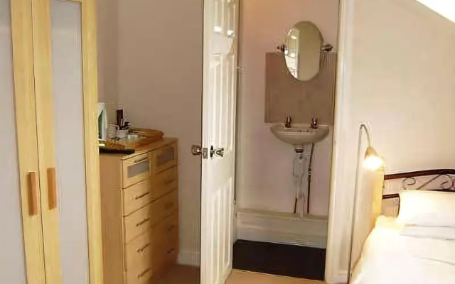 Haymills Guesthouse