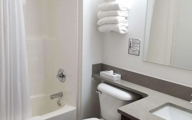 SureStay Plus Hotel by Best Western Lethbridge