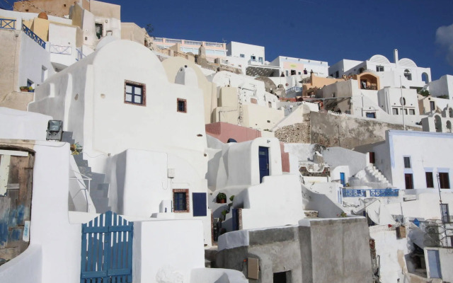 Fotinos Houses