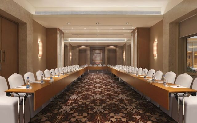 DoubleTree by Hilton Agra