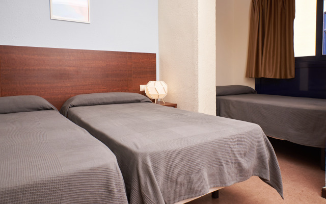 Hotel Caribe Youth Hotel