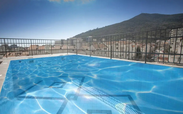 Hotel Twelve by Aycon