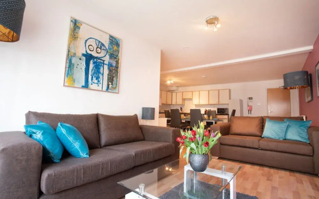 Rest & Recharge Regents CT 2bed Sleeps 7