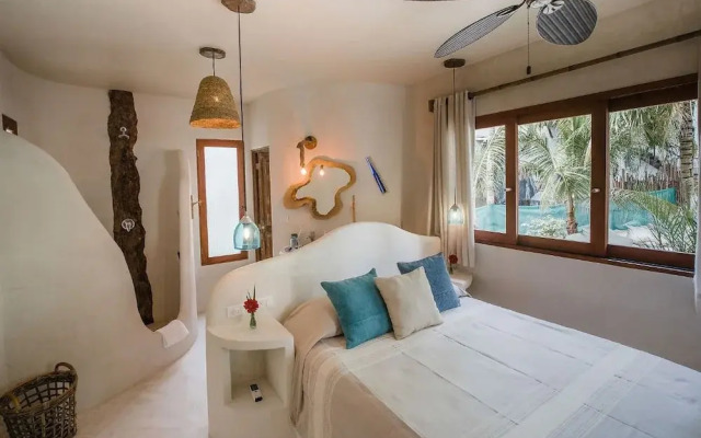 Zorba Estate