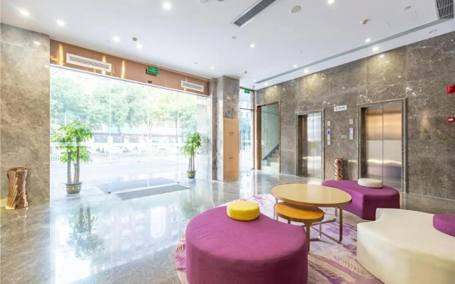 Lavande Hotel(Nanchang Qingshan Road Subway Station Branch)