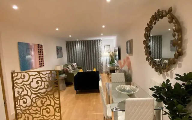 Fabulous 2 bed Apartment in Vauxhall