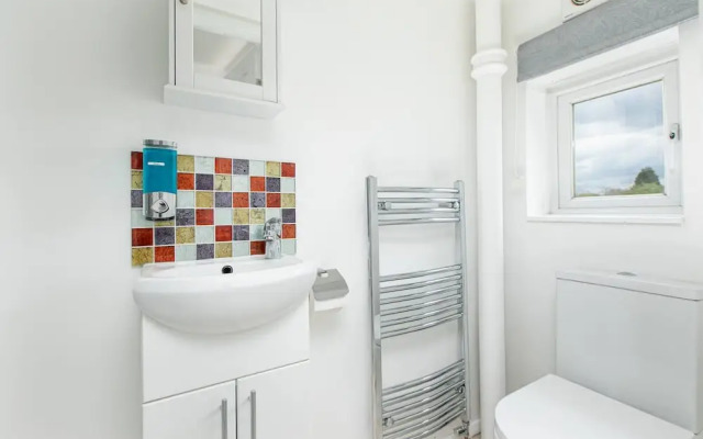 Skyvillion - 2bed House W Grdn&parking In Hatfield