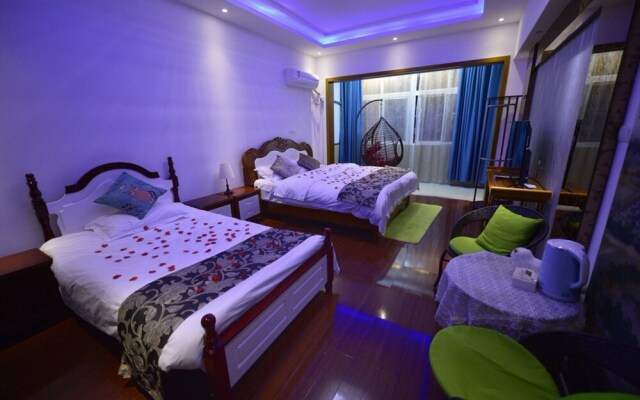 Wuzhen Pomegrante Garden Hotel