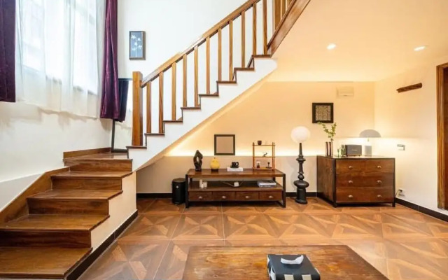 Shanghai Hills& Well-time MCM Family B&B