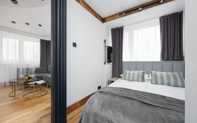 Warsaw Studio in City Center by Renters
