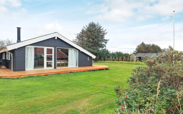 Cozy Coastal Retreat in Gronhoj-by Traum