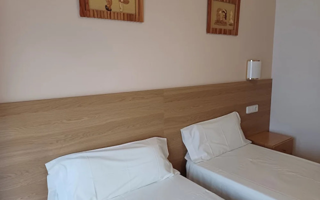 Hostal Sol y Sombra