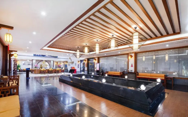 Heyuan Bavarian Manor Argyle Resort & Austere Bodhi Hotel