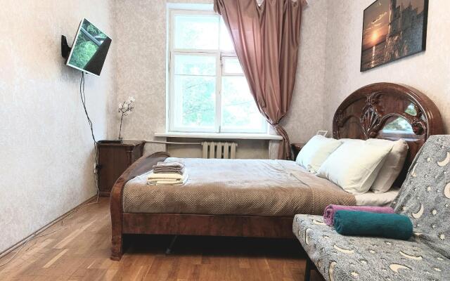 Apartments on Maly Prospekt of the Petrogradskaya side 74