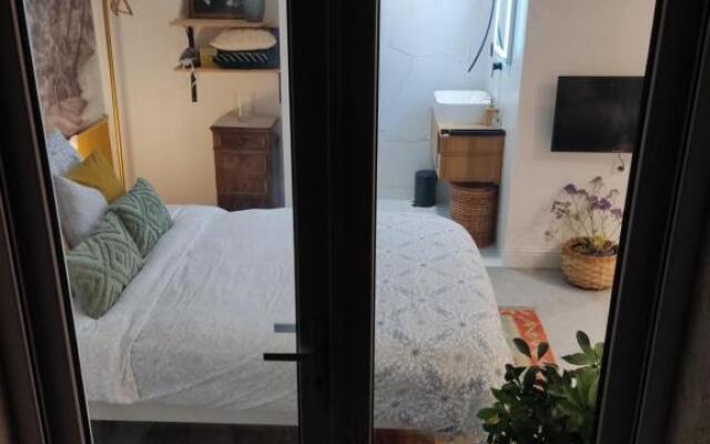Superbe appartement avec jacuzzi avec jardin privé