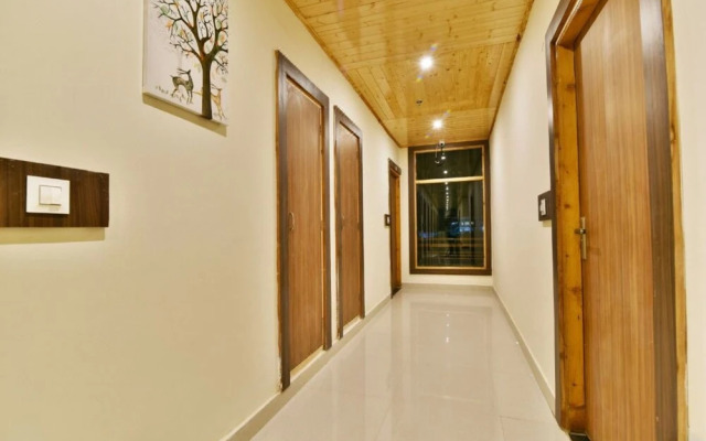 Goroomgo Mars Resort Manali