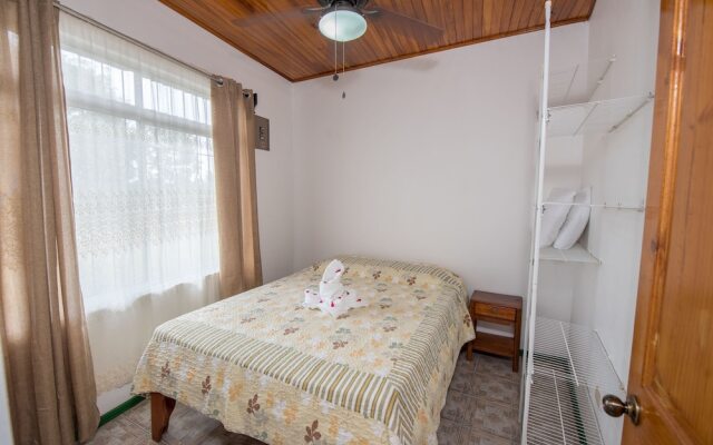 Apartamentos QR La Fortuna - Adults Only