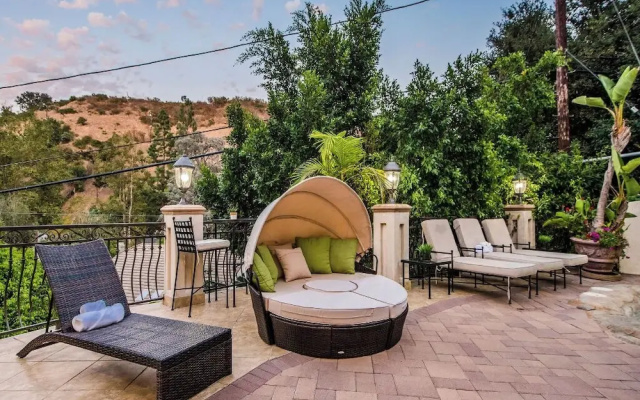 Robmar Mansion - Beverly Hills Mediterranean Estate With Pool & Sport Court