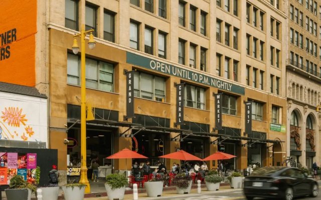 Sonder by Marriott Bonvoy The Winfield Apartments Downtown LA