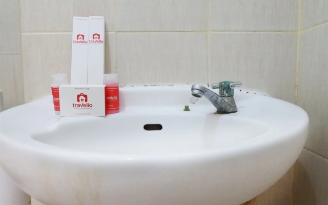 Minimalist 2Br Apartment At Puncak Permai