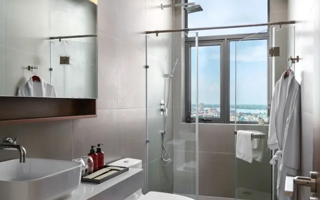 The Peninsula Phnom Penh