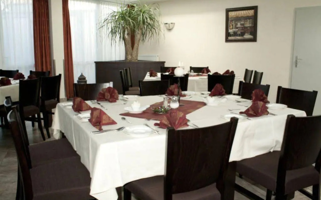 Airport Hotel Jägerhof Weeze