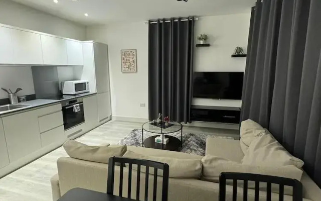 1 Bed-sleeps 4-town Centre-10 min to Ascot- Pets