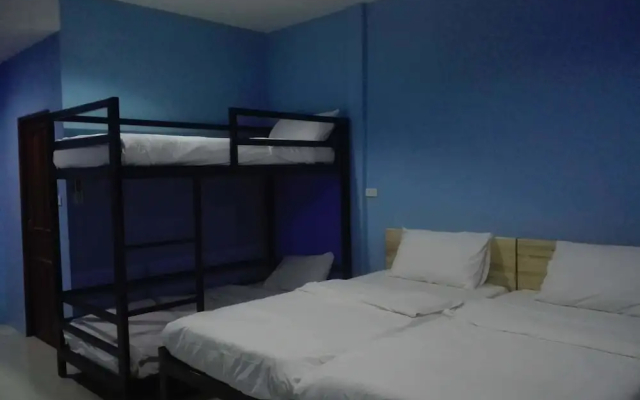 Lanta Mother Hostel