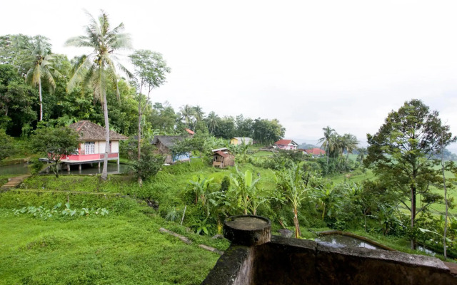 SPOT ON 2584 Hotel Karya Nunggal Asri