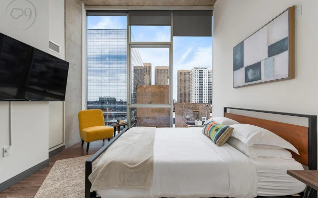 Cloud9 - West Loop Gate at JeffJack