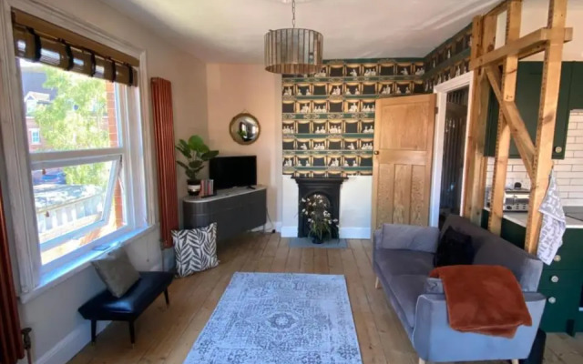 Fig Tree Flat - Recently Renovated