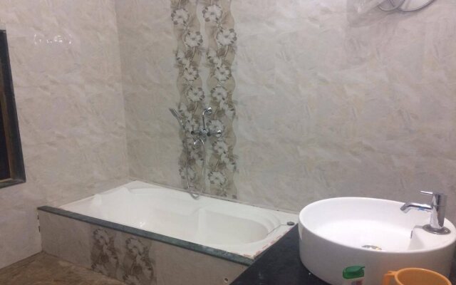 Ken Riverview Retreat