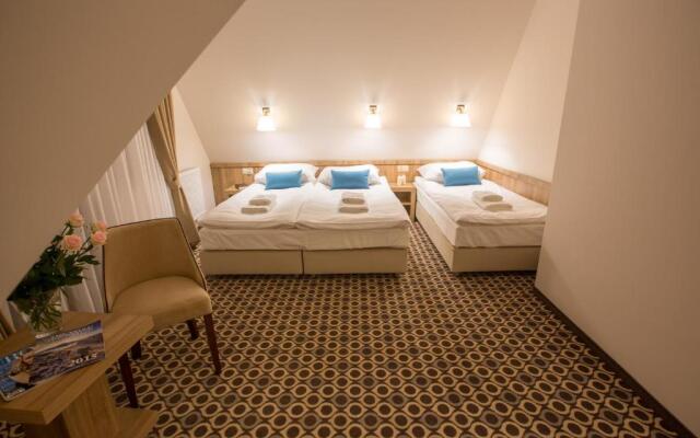 Borowy Dwór- Biznes, Spa & Fun