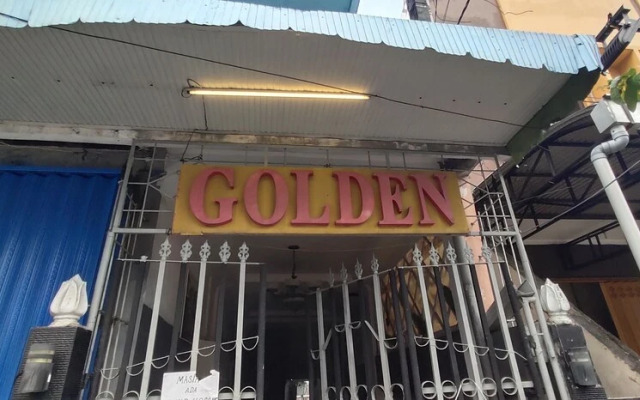 Golden Inn 1