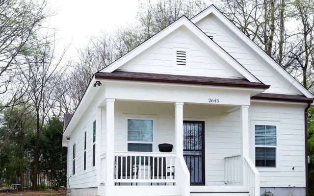 Clean & Serene House + Studio - Easy On/off I-40