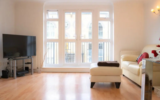 Modern Tower Bridge 2BR Town House