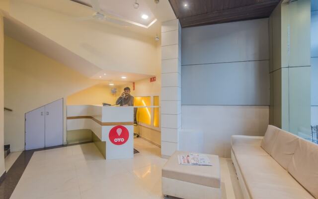 OYO 9983 Hotel Golden Park