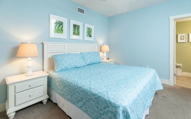 Phoenix X 711 2 Bedroom Condo