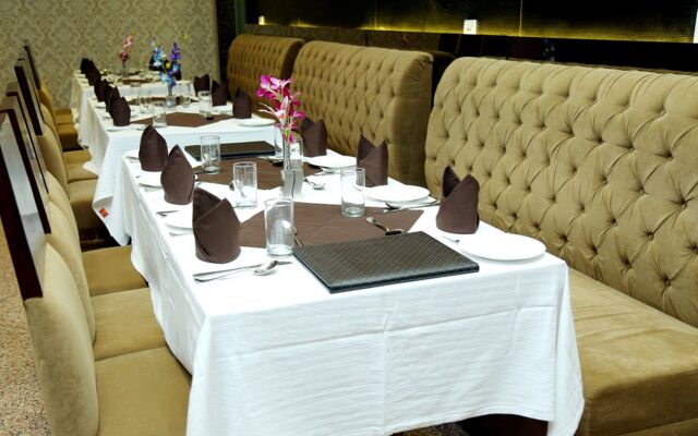 Hotel The Royal Bharti