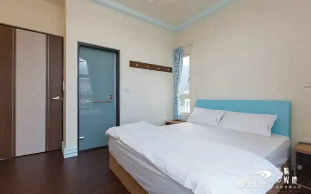 Wide Habitat Hostel